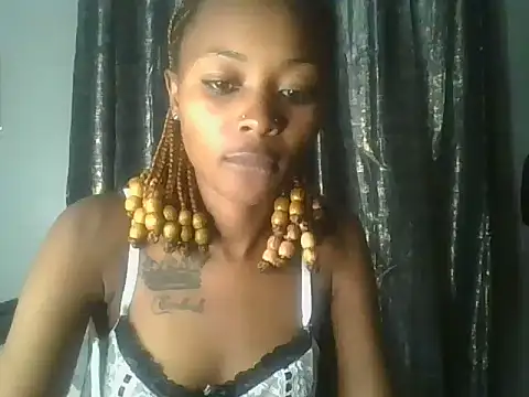 Prettyquueen live