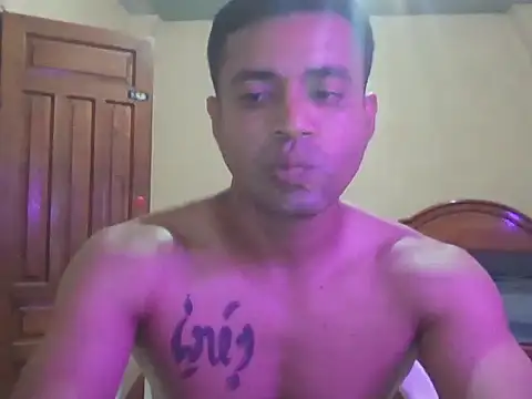 User_02_ live