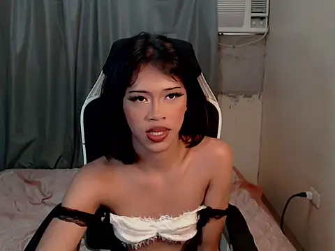 urcurlydiva live