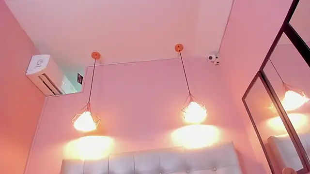 neferet_opal live