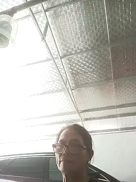 Vieekee live