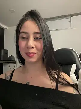 Iamzoee_ live
