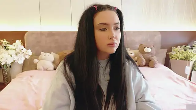 UR_MADDY_ONLINE live