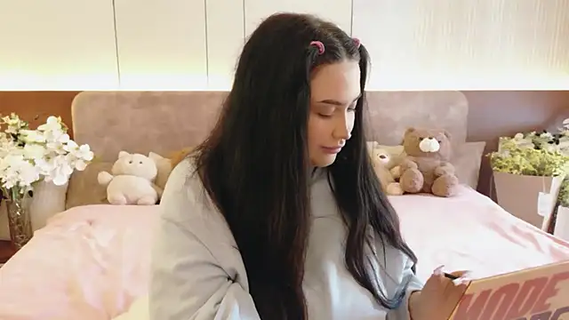 UR_MADDY_ONLINE live