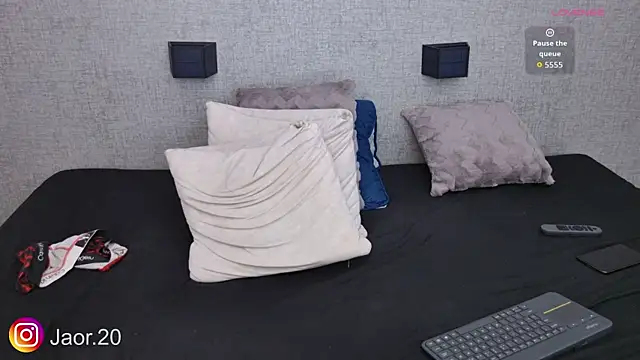 Jaor_owens20 live