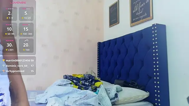 tightlittleebony live