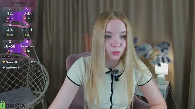 Linda__Bloom live
