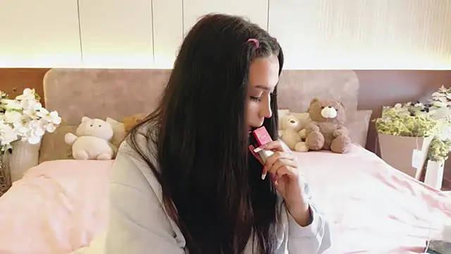 UR_MADDY_ONLINE live