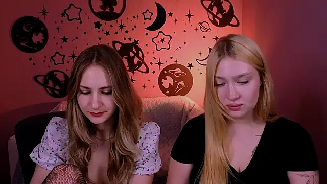 playful_sophie live