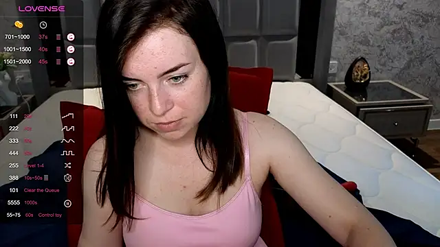 Victoriaa_Mills profile