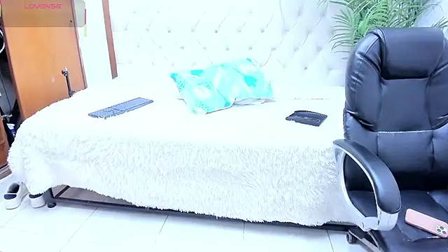 Aidan_twink live