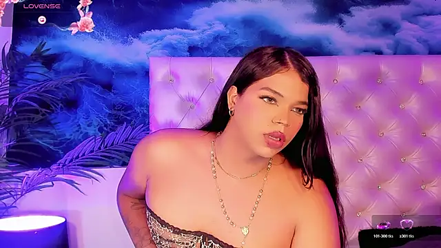 Keira_Fox31 live
