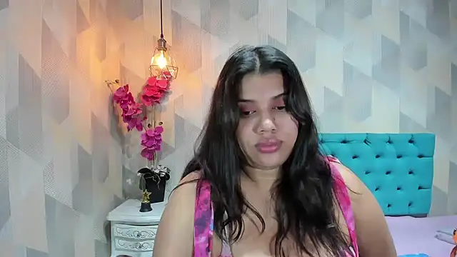 LindaBreeS live