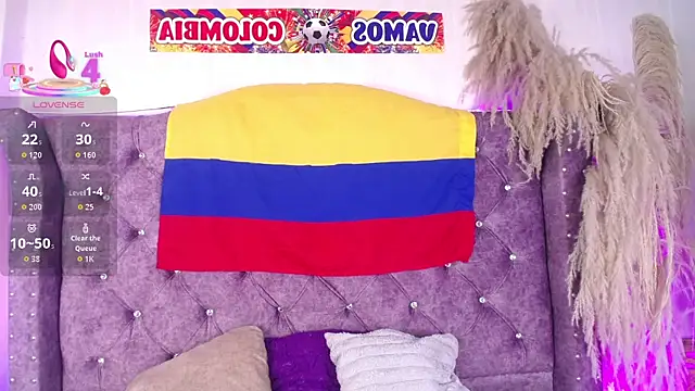 Violet_Collins1 live