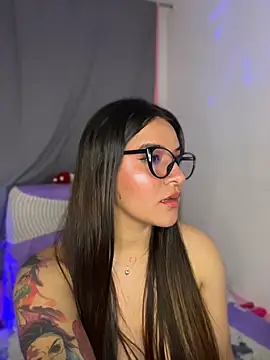 Linda_Bellucci live