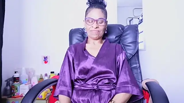 Aries_Mature live