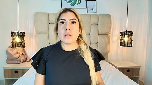 AdharaSmithh live