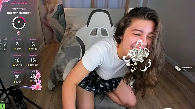 Trisha_Moore live