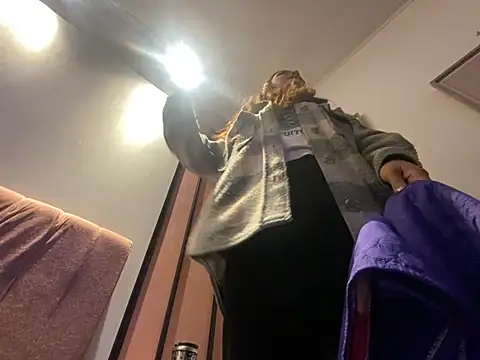 leah_shainee live