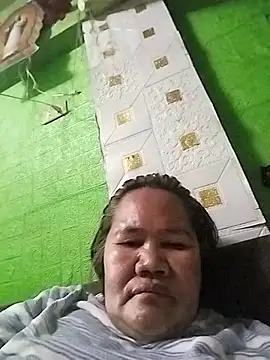 Hotsexymomcams4u live