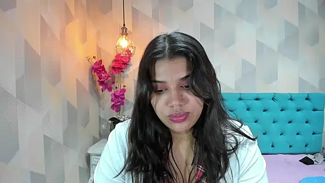 LindaBreeS live