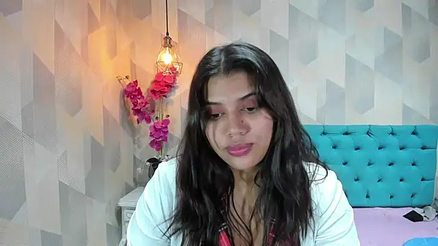 LindaBreeS live