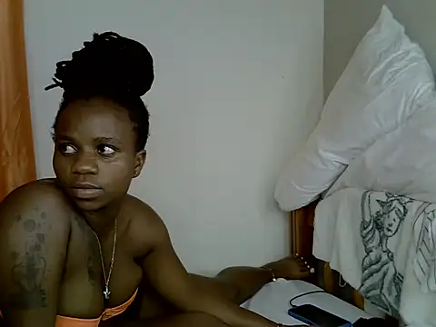 Curvydollyy live