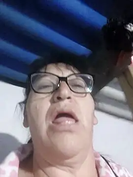 clarita_01 live