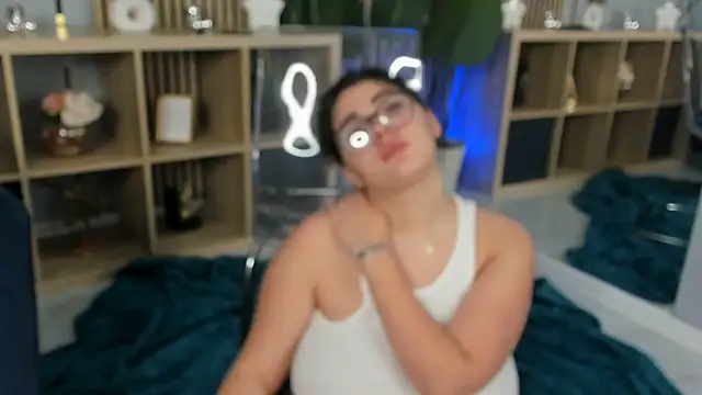 Boobzillaa live