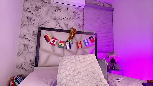 kendal_rossi live