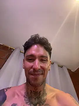 MR_EITHAN live