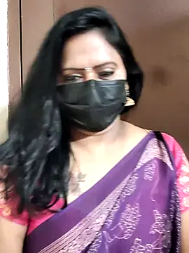 Meera_mia live