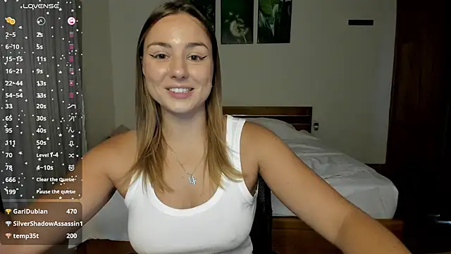 ThreeshaWhite live