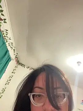 indiegirl666 live