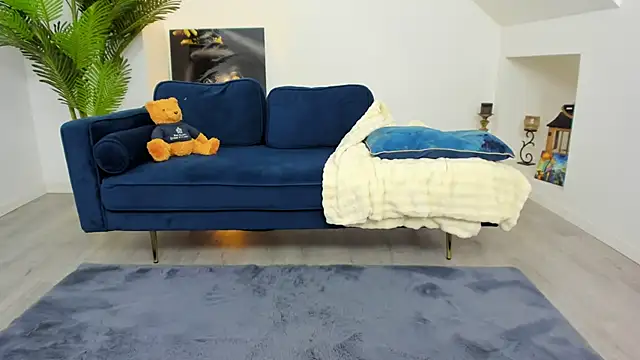 Issa_Belle18 live
