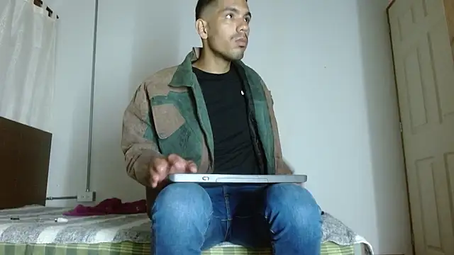 JohanyLatino live