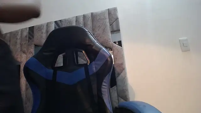 yohatinelly07 live
