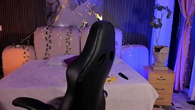SarahCastro1_ live