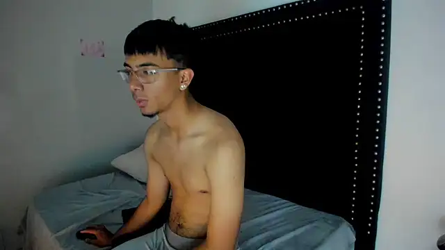 LoganNRose live