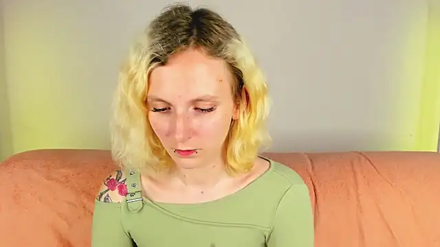 LikiLips live