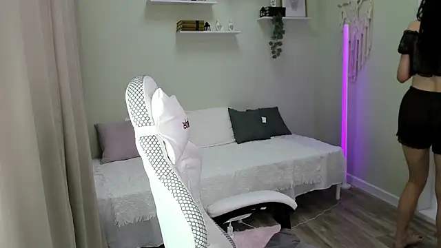 AnnaOddy live