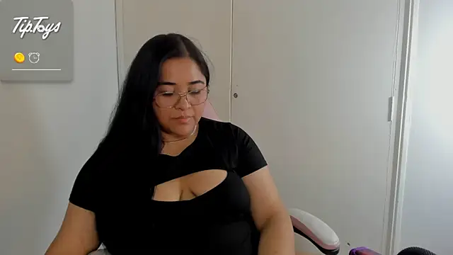 KimmyBellari live