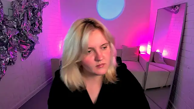 KathyBriggs live