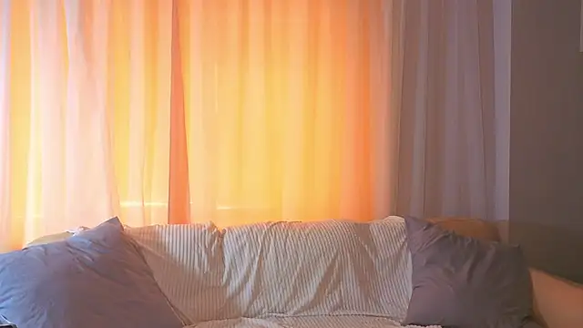 AliciaBrooks live
