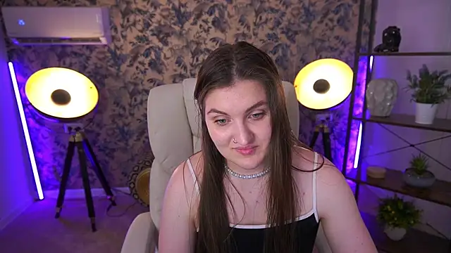 EmmyCharmm live