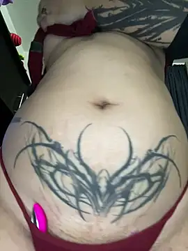 NaylaVelvet live