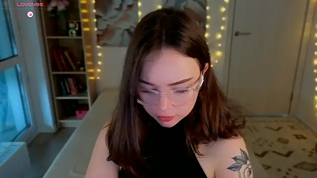 MilenaSaint live