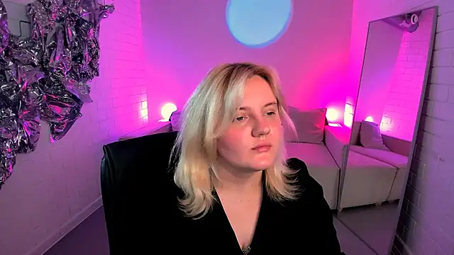 KathyBriggs live