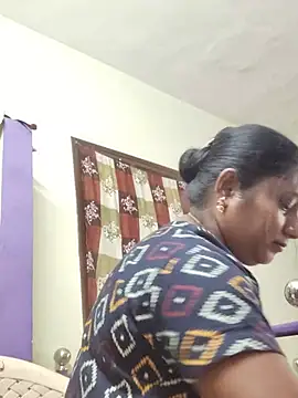 yamini1431 live