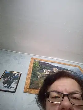 Olena72531 live